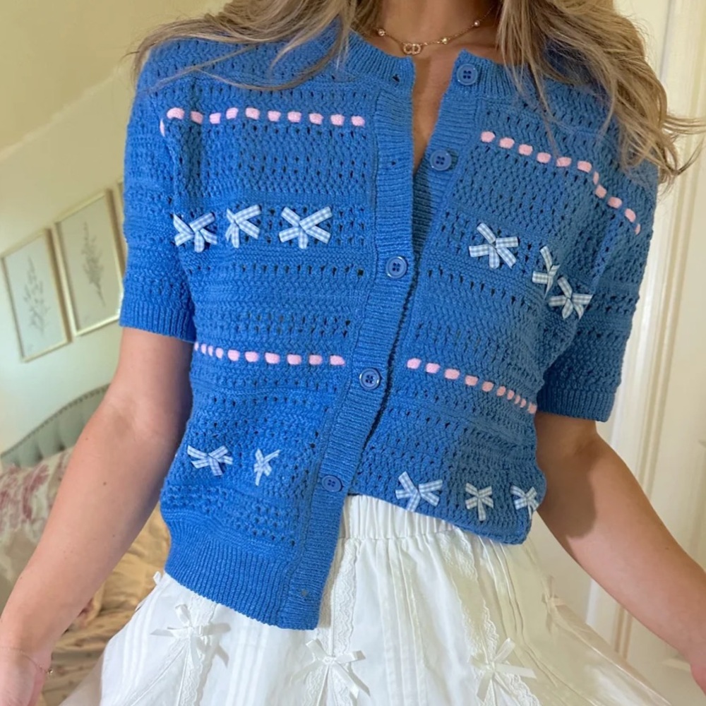 Size small top